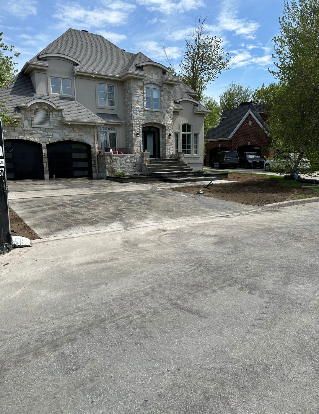 Aménagement de pavé-uni et bordures